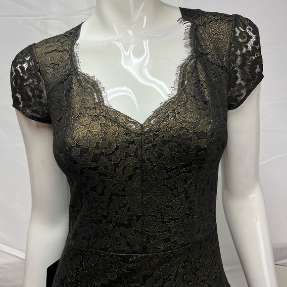 Bebe NWT $169 Women's 2 Gold Scallop Lace Metallic Sheath Cocktail Party Dress - Picture 3 of 11